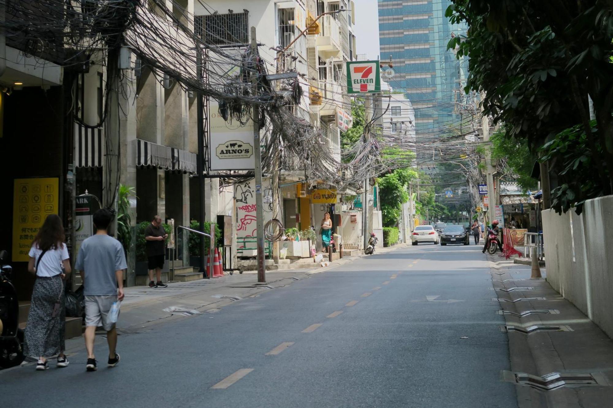 بيت شباب تيني كاتي بانكوك المظهر الخارجي الصورة